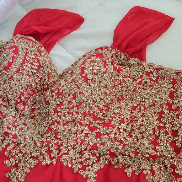 Fiesta Fashion - Red Long Prom Gown - Picture 5 of 8